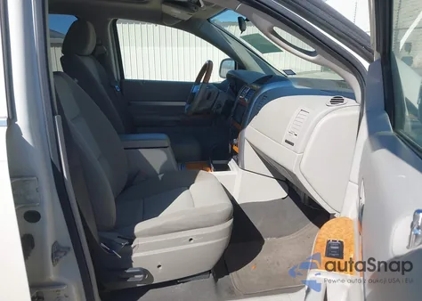 2009 Chrysler Aspen Limited из США, поврежденный, VIN 1A8HX58TJ9F710727